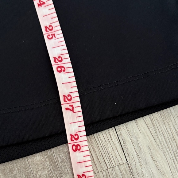 New Balance Men's Black and Gold Jersey - Picture 11 of 11